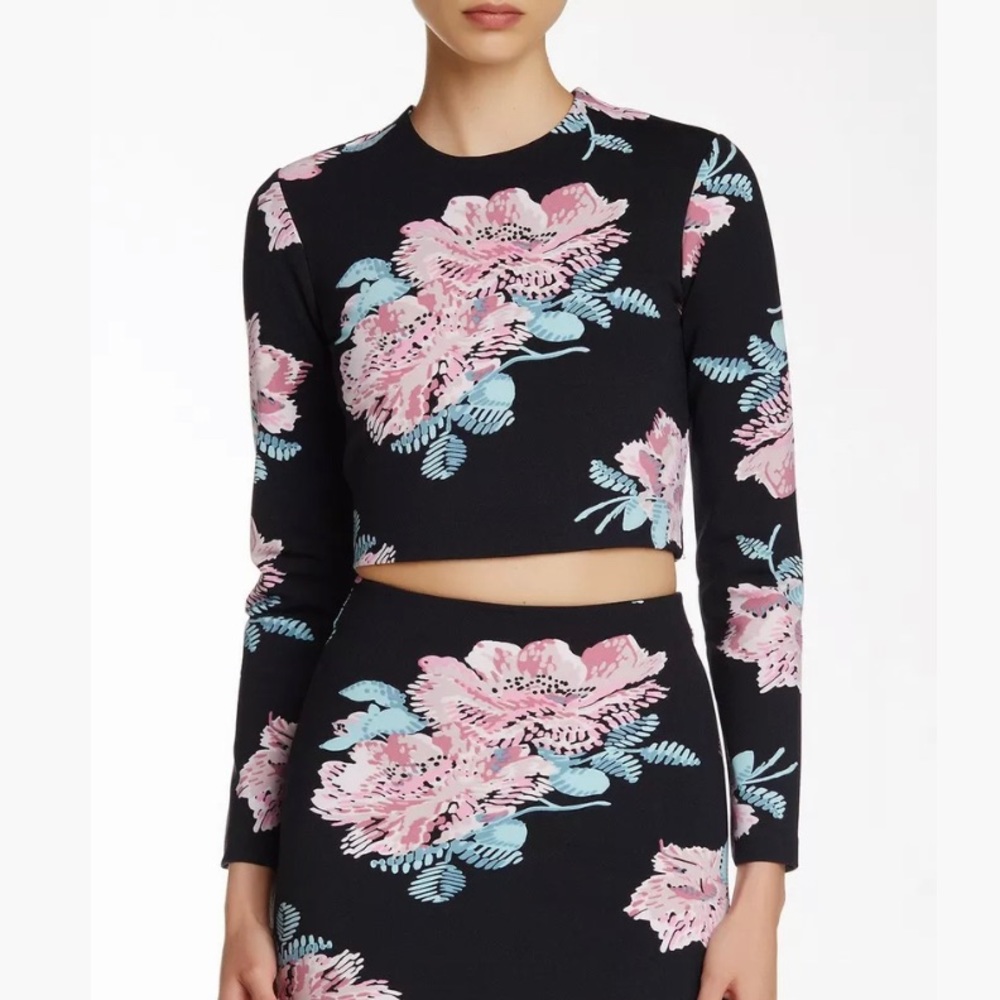 Elizabeth And James Floral Crop Top , Size XS/S